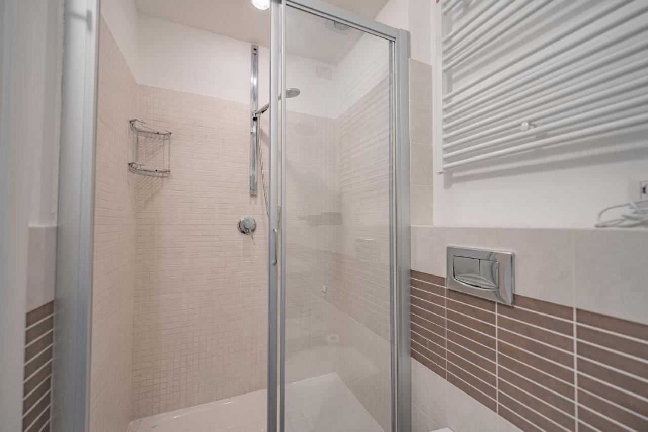Appartamento Incantevole Con Piscina Vallecrosia Zewnętrze zdjęcie
